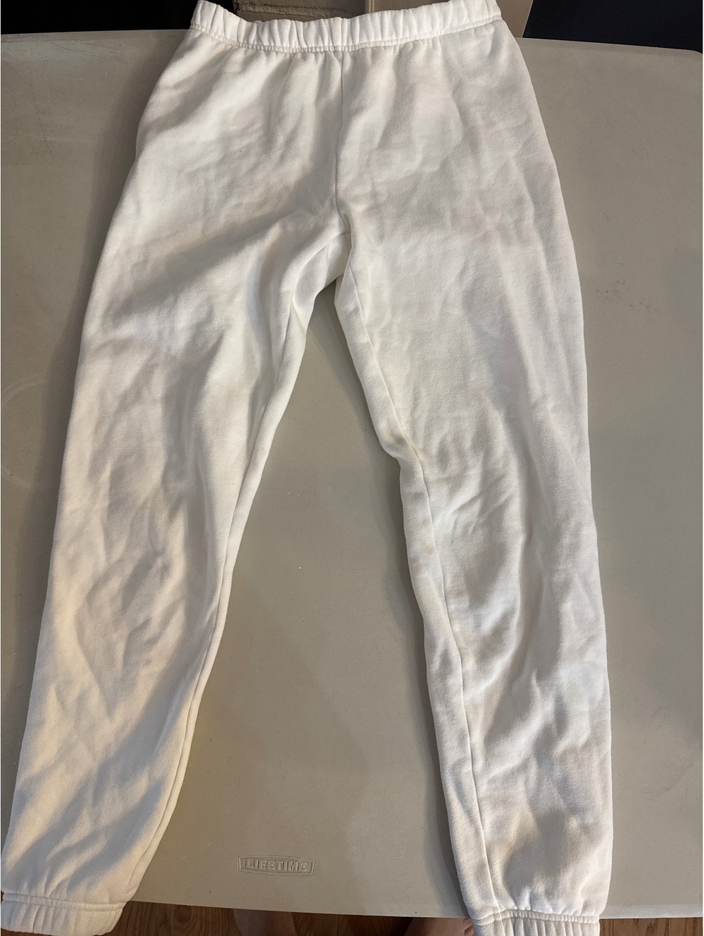 Aritzia TNA Cozy AF women’s white sweatpants size small